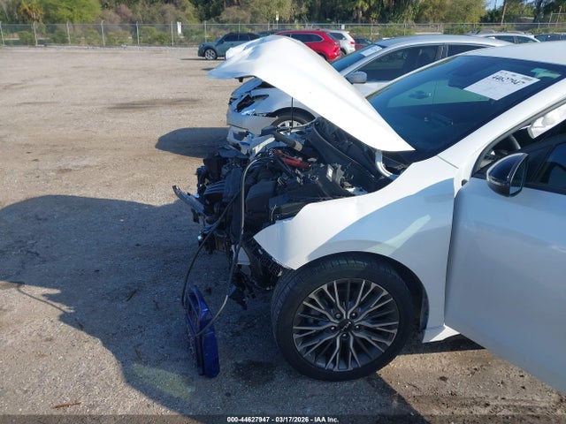 2024 Kia Forte Gt-line მანქანა იყიდება აუქციონზე, vin: 3KPF54AD1RE805479, აუქციონის ნომერი: 44627947