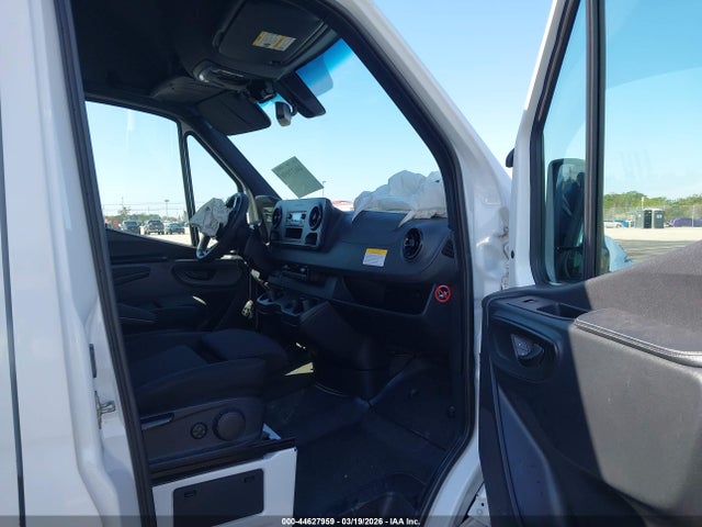 2019 MERCEDES-BENZ SPRINTER 2500 WDZPF1CD5KT001115 Photo 4