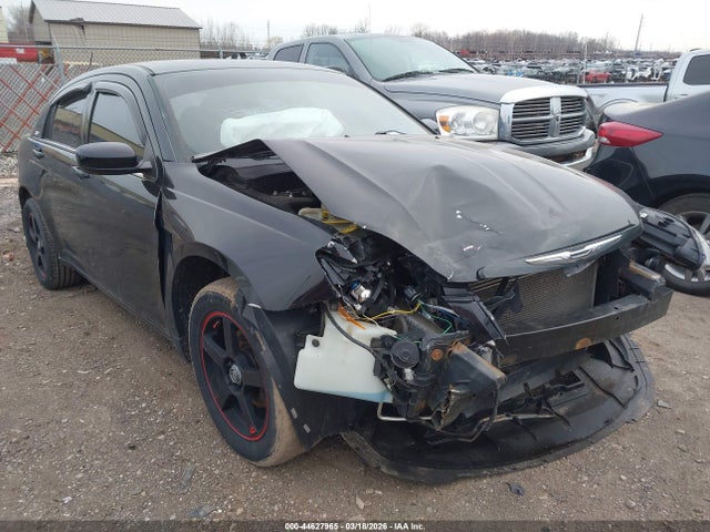 44627965 :رقم المزاد ، 1C3BC1FB7BN604301 vin ، 2011 Chrysler 200 Touring مزاد بيع