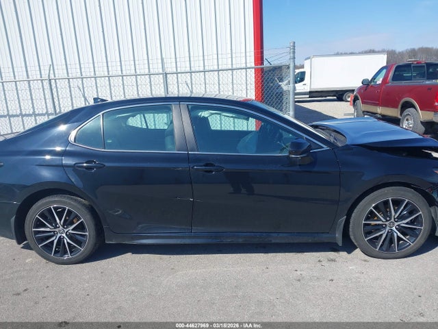 44627969 :رقم المزاد ، 4T1G11AK3PU778972 vin ، 2023 Toyota Camry Se مزاد بيع