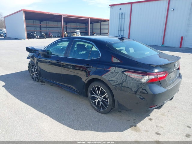 44627969 :رقم المزاد ، 4T1G11AK3PU778972 vin ، 2023 Toyota Camry Se مزاد بيع