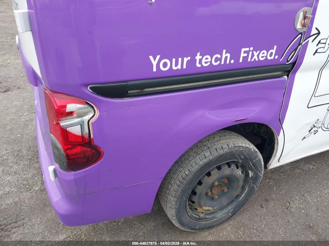 44627975 :رقم المزاد ، 3N6CM0KN0LK702422 vin ، 2020 Nissan Nv200  Cargo Sv Xtronic Cvt مزاد بيع