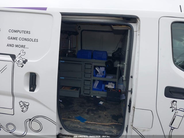 44627975 :رقم المزاد ، 3N6CM0KN0LK702422 vin ، 2020 Nissan Nv200  Cargo Sv Xtronic Cvt مزاد بيع