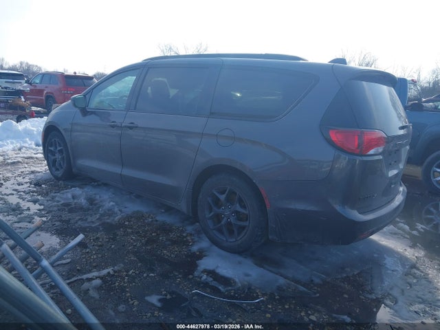 2018 Chrysler Pacifica Touring L მანქანა იყიდება აუქციონზე, vin: 2C4RC1BG3JR332777, აუქციონის ნომერი: 44627978