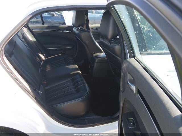 2022 Chrysler 300 S მანქანა იყიდება აუქციონზე, vin: 2C3CCABG9NH116017, აუქციონის ნომერი: 44628001
