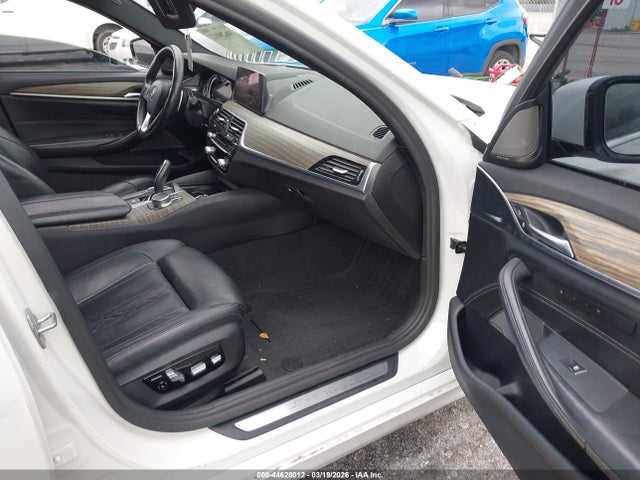 2019 BMW 540I WBAJE5C50KWE66473 Photo 4
