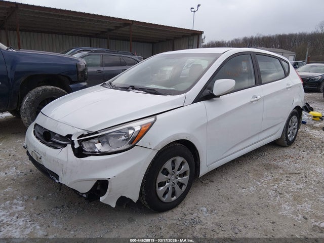 2017 HYUNDAI ACCENT KMHCT5AE5HU302198 Photo 1
