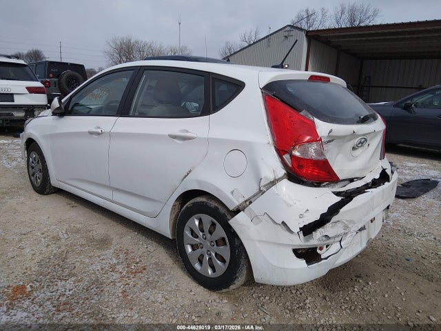 2017 HYUNDAI ACCENT KMHCT5AE5HU302198 Photo 2
