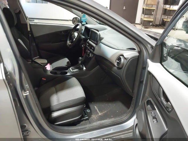 44628023 :رقم المزاد ، KM8K12AA2MU608461 vin ، 2021 Hyundai Kona Se مزاد بيع