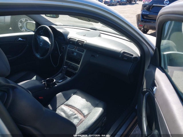 Продаж на аукціоні авто 2002 Mercedes-benz C 230, vin: WDBRN47J72A348064, номер лоту: 44628026