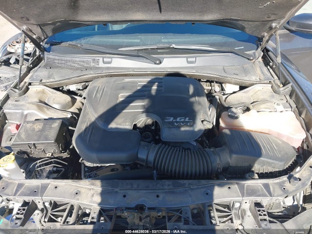 2C3CDXBG9NH225433 Dodge Charger Sxt Rwd