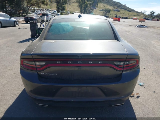2C3CDXBG9NH225433 Dodge Charger Sxt Rwd