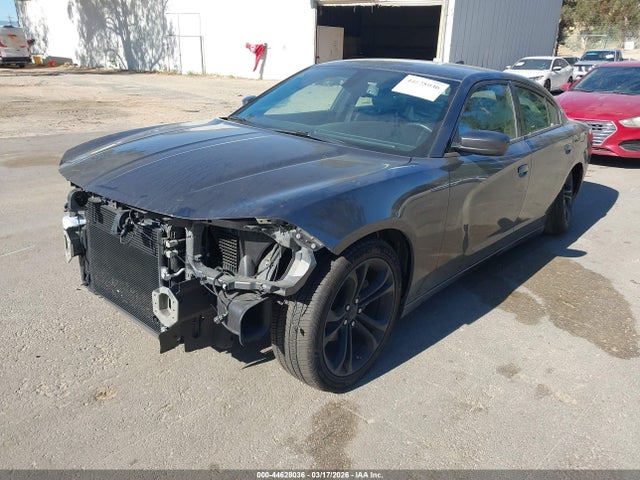 2C3CDXBG9NH225433 Dodge Charger Sxt Rwd