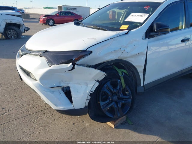 Продаж на аукціоні авто 2018 Toyota Rav4 Le, vin: JTMZFREVXJJ206825, номер лоту: 44628067
