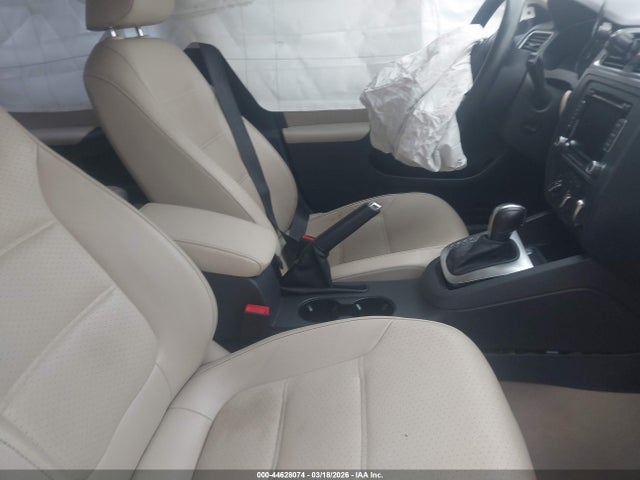 3VWD17AJ4EM430064 Volkswagen Jetta 1.8t Se