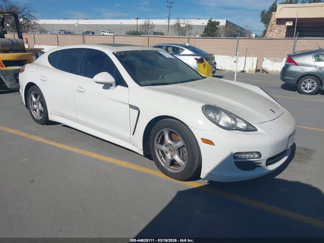 2011 PORSCHE PANAMERA WP0AA2A74BL018642