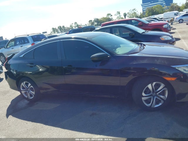 Honda Civic Lx 2018 2HGFC2F53JH548248 Image 13
