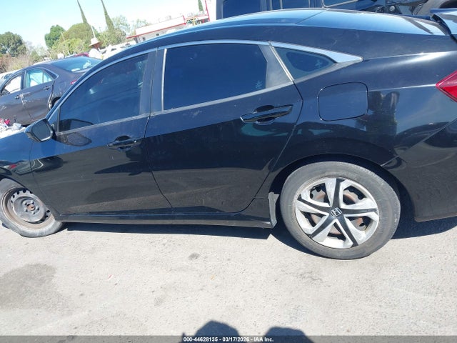 Honda Civic Lx 2018 2HGFC2F53JH548248 Image 14