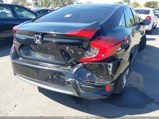 Honda Civic Lx 2018 2HGFC2F53JH548248 Image 6