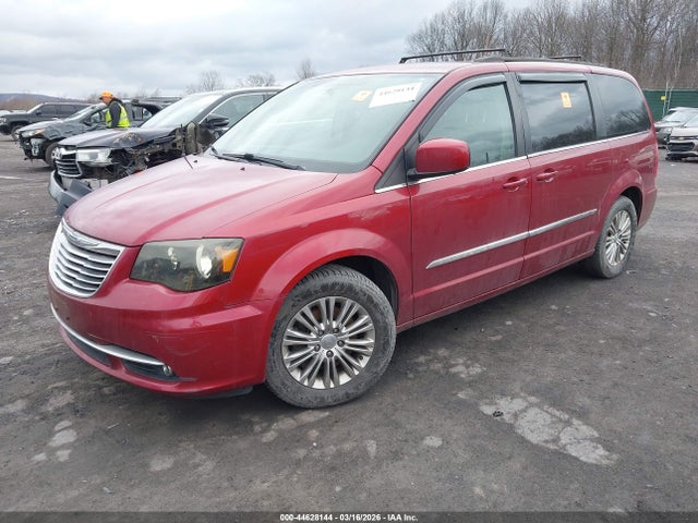 44628144 :رقم المزاد ، 2C4RC1CGXFR740182 vin ، 2015 Chrysler Town & Country Touring-l مزاد بيع