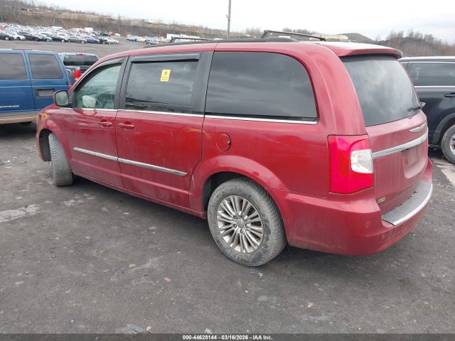 44628144 :رقم المزاد ، 2C4RC1CGXFR740182 vin ، 2015 Chrysler Town & Country Touring-l مزاد بيع