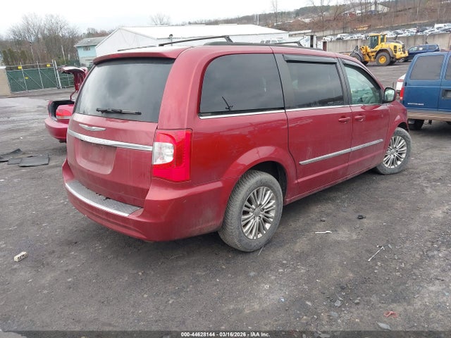44628144 :رقم المزاد ، 2C4RC1CGXFR740182 vin ، 2015 Chrysler Town & Country Touring-l مزاد بيع
