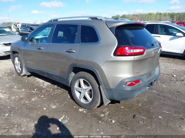 2016 Jeep Cherokee Latitude მანქანა იყიდება აუქციონზე, vin: 1C4PJLCS9GW282138, აუქციონის ნომერი: 44628153
