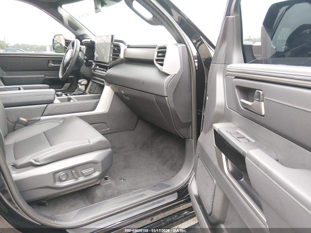 Продажа на аукционе авто 2025 Toyota Tundra Hybrid Limited Crewmax 6.4' Bed, vin: 5TFJC5DBXSX108561, номер лота: 44628158