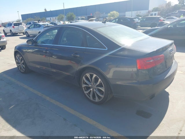 2013 AUDI A6 WAUGFAFC9DN026543 Photo 2