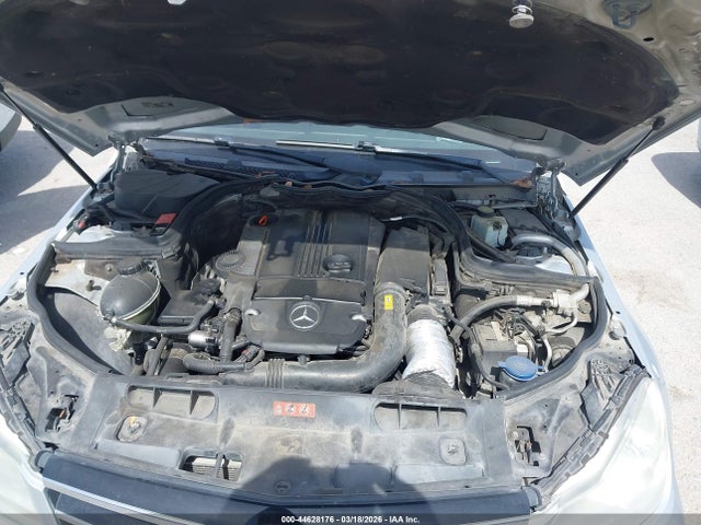 2014 MERCEDES-BENZ C 250 WDDGF4HB0ER310653 Photo 9