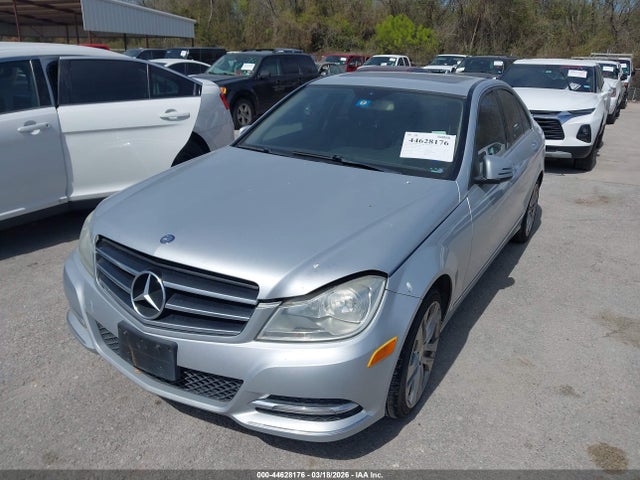 2014 MERCEDES-BENZ C 250 WDDGF4HB0ER310653 Photo 5
