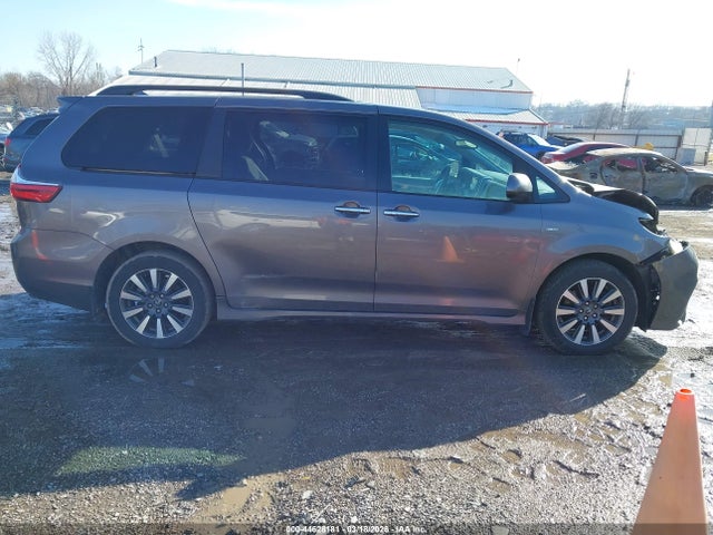 5TDDZ3DC1JS191522 Toyota Sienna Xle 7 Passenger