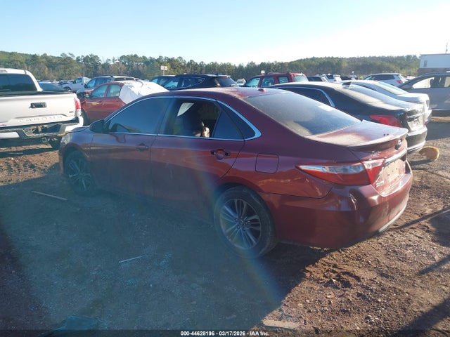 44628196 :رقم المزاد ، 4T1BF1FK1GU530465 vin ، 2016 Toyota Camry Se مزاد بيع
