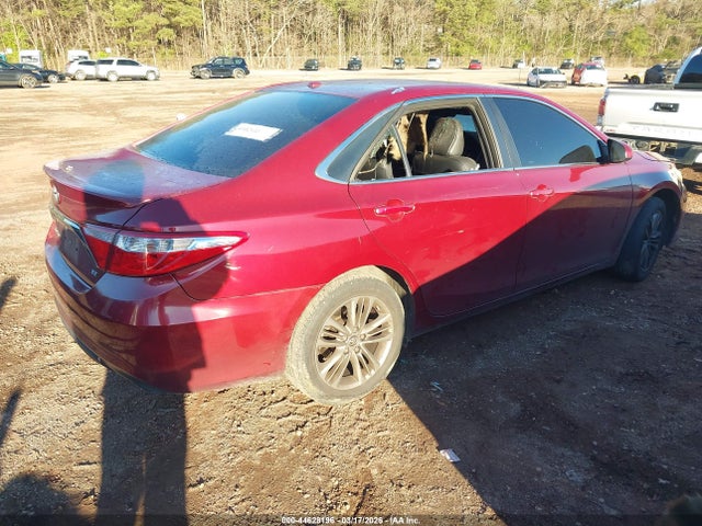 44628196 :رقم المزاد ، 4T1BF1FK1GU530465 vin ، 2016 Toyota Camry Se مزاد بيع