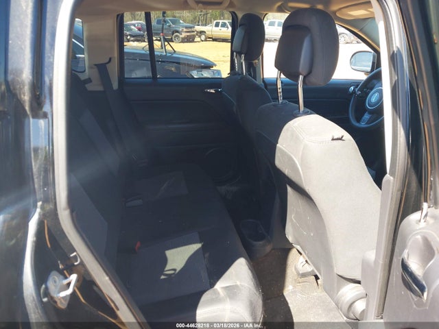 44628218 :رقم المزاد ، 1C4NJDBB4ED520355 vin ، 2014 Jeep Compass Sport مزاد بيع