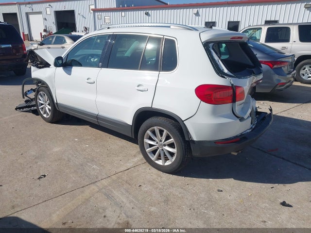 44628219 :رقم المزاد ، WVGRV7AX4HK024116 vin ، 2017 Volkswagen Tiguan 2.0t Wolfsburg Edition مزاد بيع