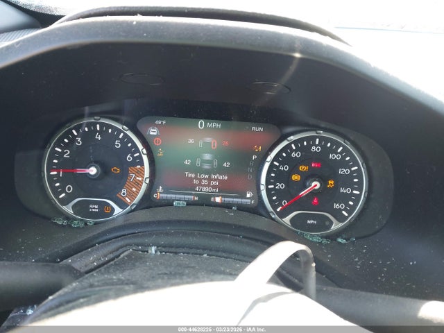 44628225 :رقم المزاد ، ZACNJDE17NPN46806 vin ، 2022 Jeep Renegade Altitude 4x4 مزاد بيع