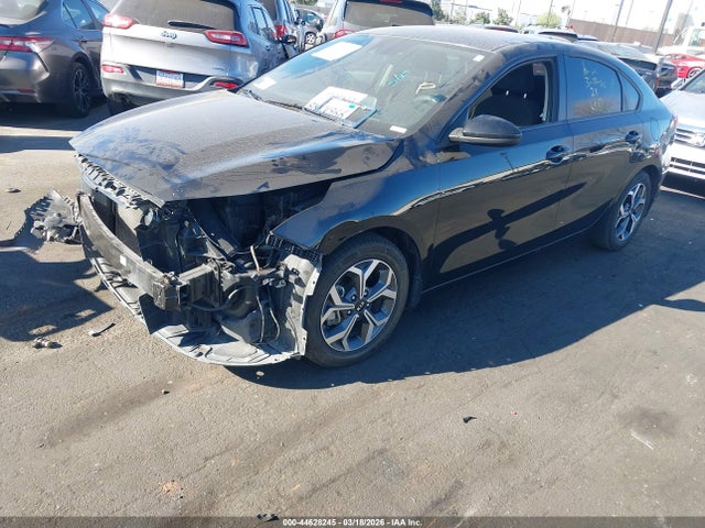 KIA Forte Lxs 2020 3KPF24AD7LE191005 Image 2