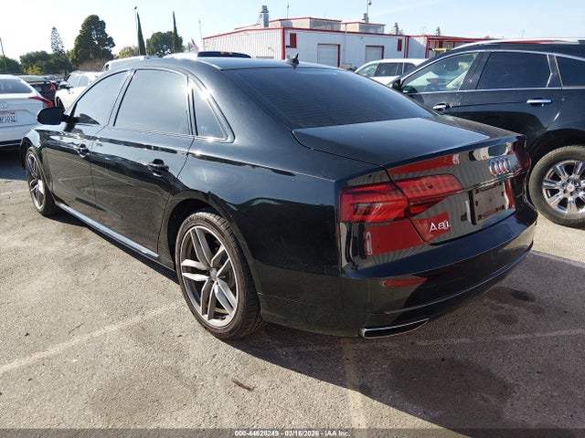 2017 AUDI A8 L WAU44AFD7HN005312 Photo 2
