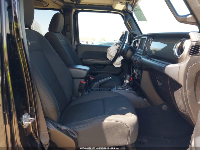 2019 JEEP WRANGLER UNLIMITED 1C4HJXEN6KW600194 Photo 4