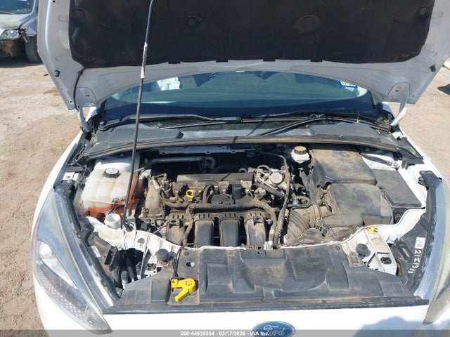 Ford FOCUS SE 2017 1FADP3F24HL328447 Image 10