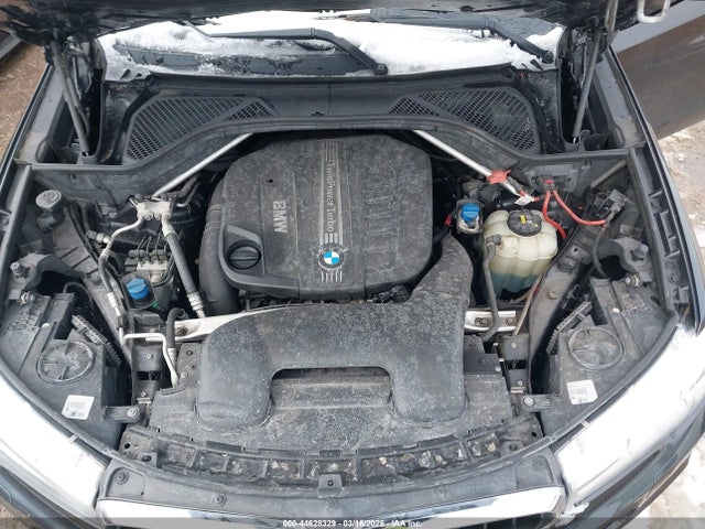 2016 BMW X5 5UXKS4C58G0N15323 Photo 9