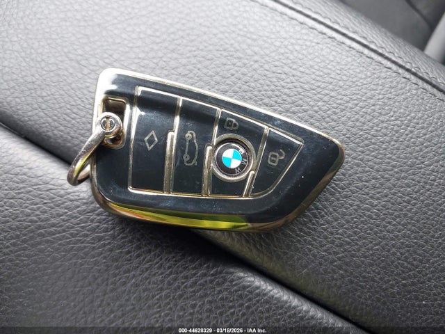 2016 BMW X5 5UXKS4C58G0N15323 Photo 10