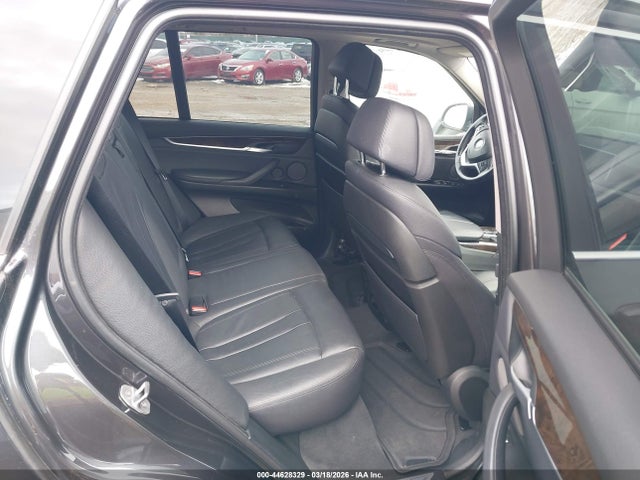 2016 BMW X5 5UXKS4C58G0N15323 Photo 7