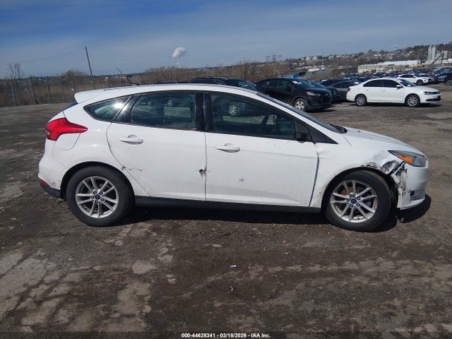 Продажа на аукционе авто 2017 Ford Focus Se, vin: 1FADP3K29HL216135, номер лота: 44628341
