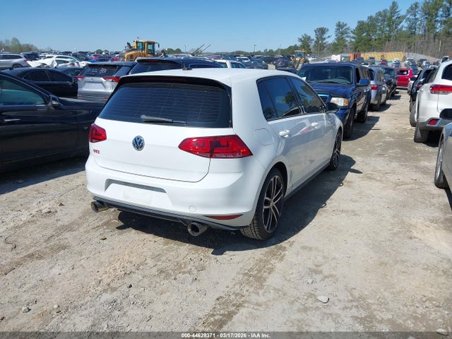 2017 VOLKSWAGEN GOLF GTI 3VW447AU2HM007733 Photo 3