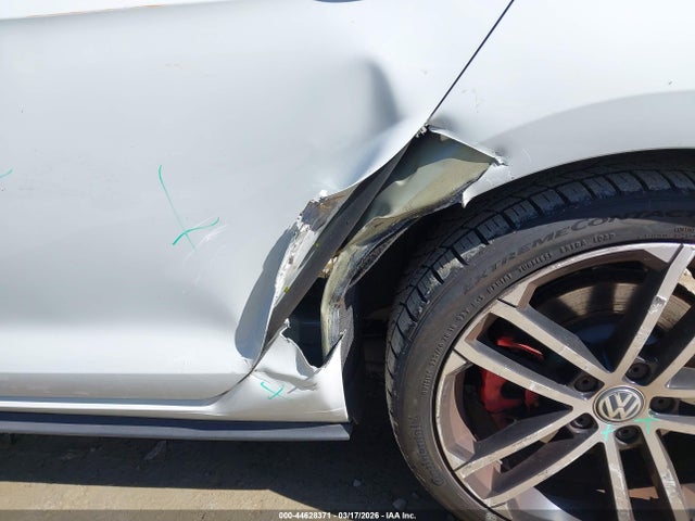 2017 VOLKSWAGEN GOLF GTI 3VW447AU2HM007733 Photo 5