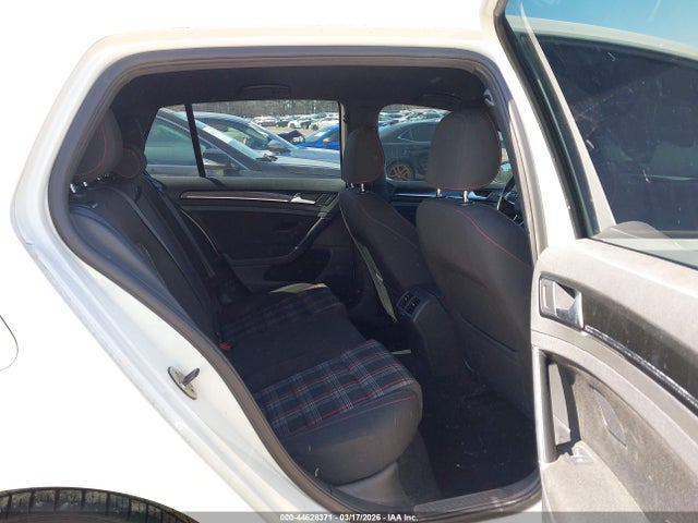 2017 VOLKSWAGEN GOLF GTI 3VW447AU2HM007733 Photo 7
