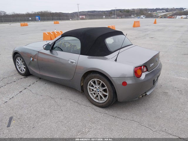 2003 BMW Z4 4USBT33433LS46960 Photo 2