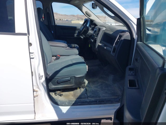 1C6RR7KG7ES324033 RAM 1500 Tradesman